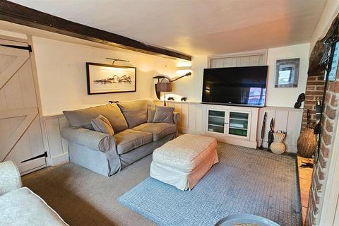 4 bedroom end of terrace house for sale, High Street, Fordington, Dorchester