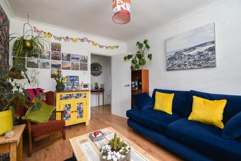 2 bedroom flat for sale, Magdalen Road, St. Leonards-On-Sea