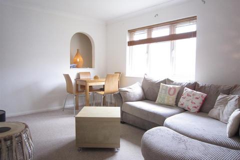 2 bedroom apartment to rent, Berkeley Close, Bristol