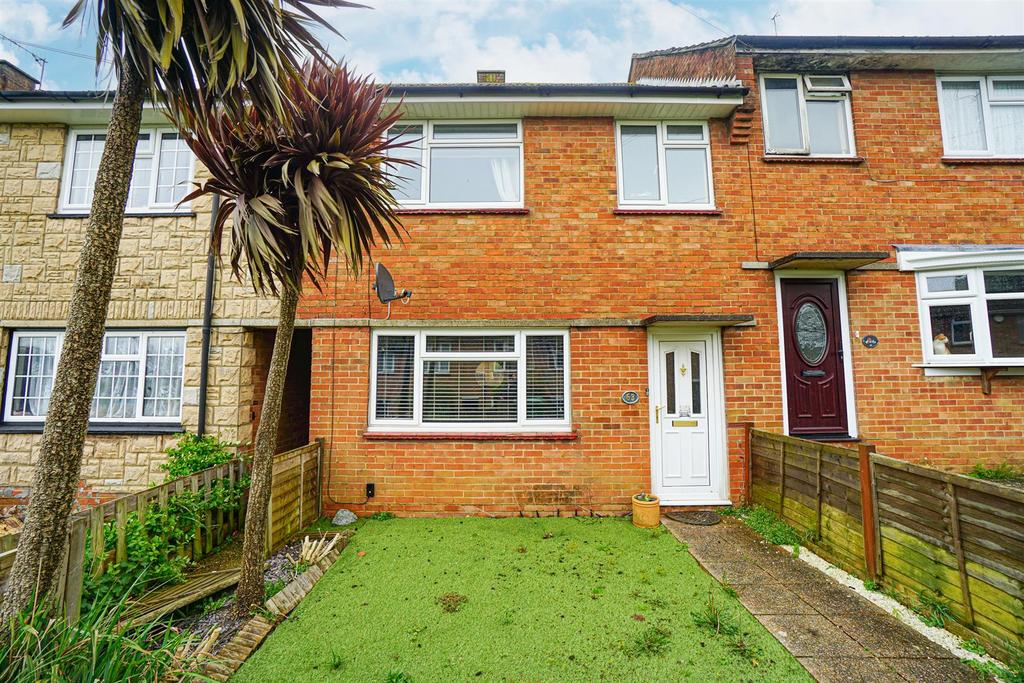 Linley Drive, Hastings 3 bed terraced house for sale £250,000
