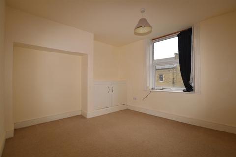 1 bedroom apartment to rent, The Grove, Idle, Bradford