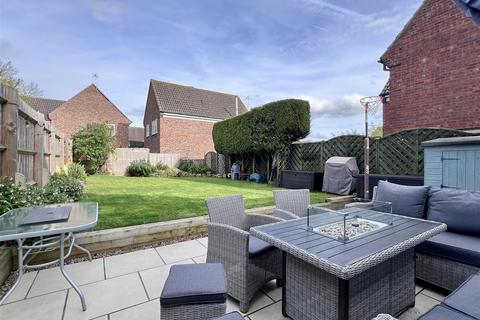 5 Benham Road, Greens Norton, Towcester, NN12 8DB