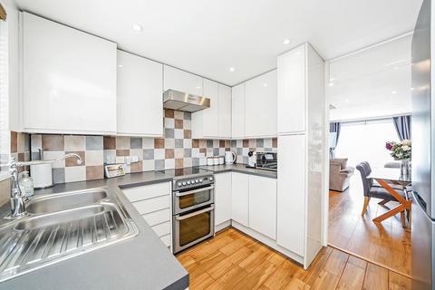 7 Stapleford Close, London, E4 6XR