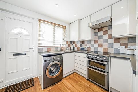 7 Stapleford Close, London, E4 6XR