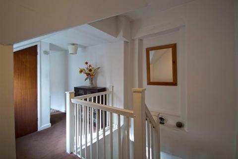 39 Bargates, Leominster, HR6 8EY