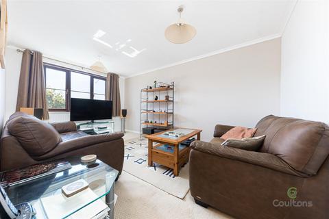 45 Stapleford Close, London, E4 6XR