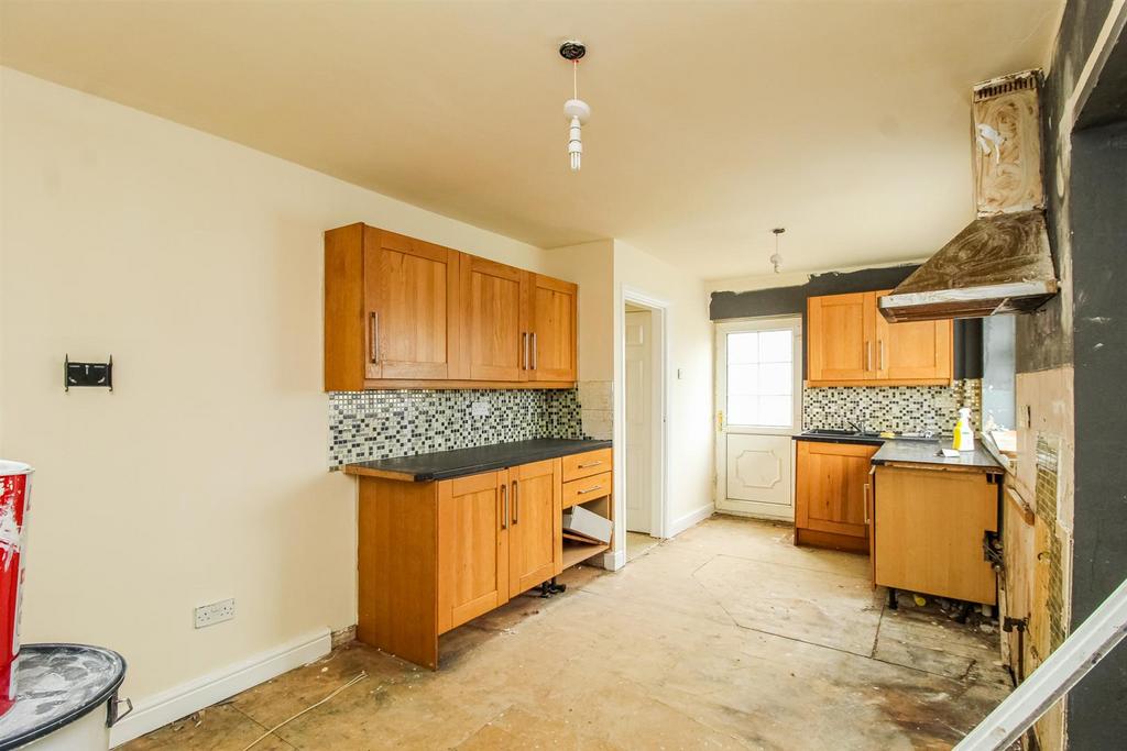 Queen Elizabeth Drive, Normanton WF6 3 bed semidetached house for sale