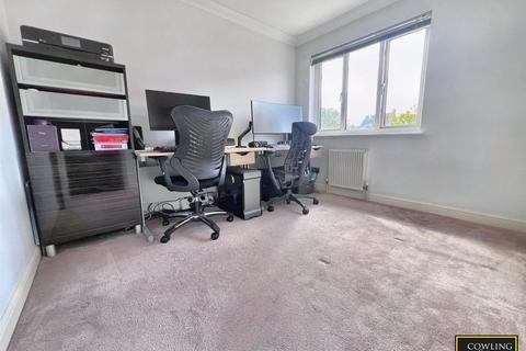 4 Shirebourn Vale, South Woodham Ferrers, Chelmsford, CM3 5ZX
