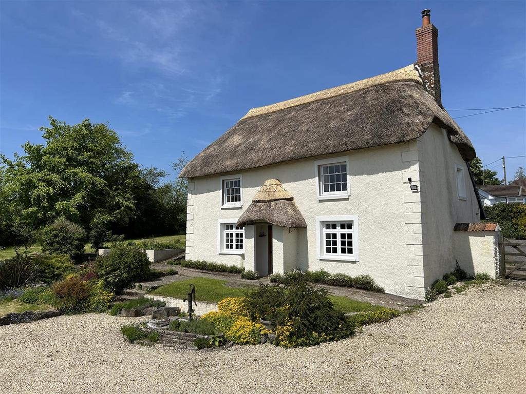 Kings Nympton 4 bed detached house for sale £650,000