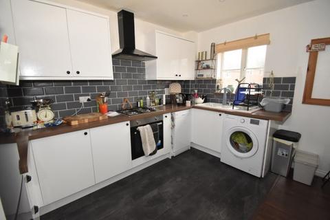 16 Edwards Court, Exeter, EX2 7RL