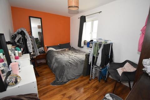 16 Edwards Court, Exeter, EX2 7RL