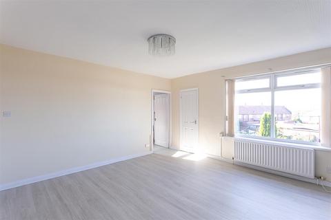 2 bedroom flat to rent, Overfield Road, Newcastle upon Tyne