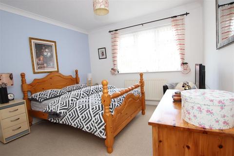 139 All Alone Road, Bradford, BD10 8TR