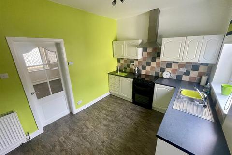 16 Back Poplar Terrace, Royston, Barnsley, S71 4DU