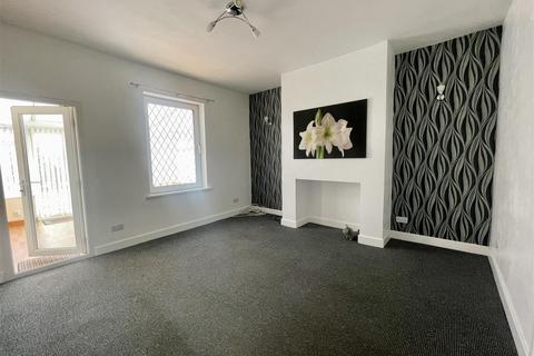 16 Back Poplar Terrace, Royston, Barnsley, S71 4DU
