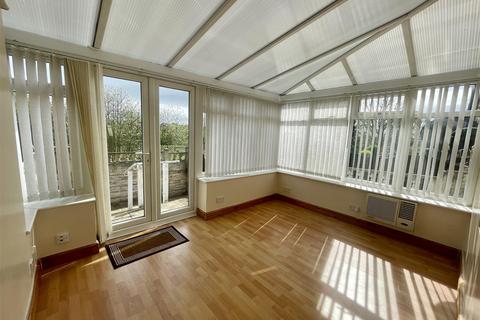 16 Back Poplar Terrace, Royston, Barnsley, S71 4DU