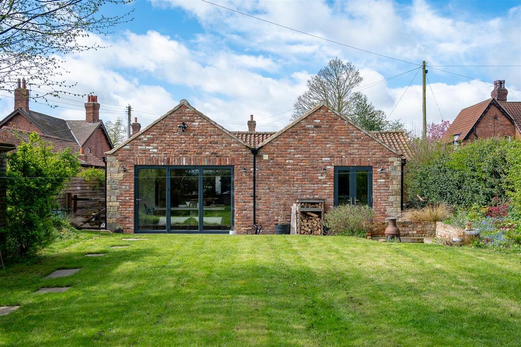 Main Street, Askham Richard, York... 3 bed detached house for sale £
