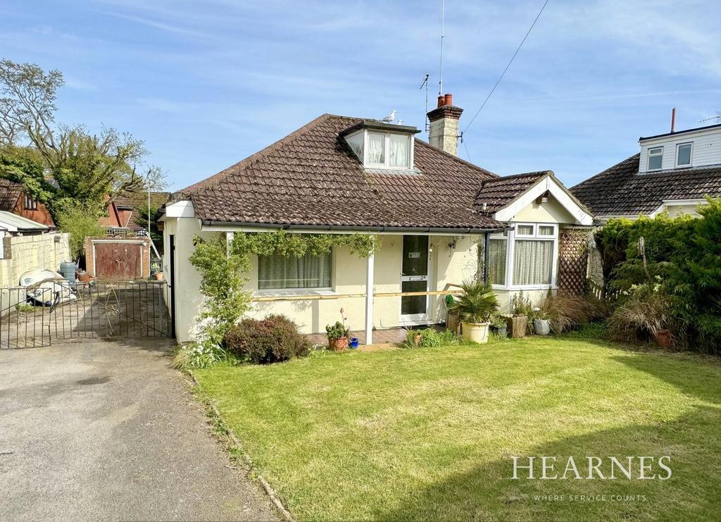 Lake Road, Hamworthy, Poole, BH15 4 bed bungalow for sale £350,000