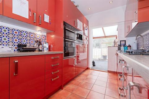 3 bedroom terraced house for sale, Canterbury Court, Worthing