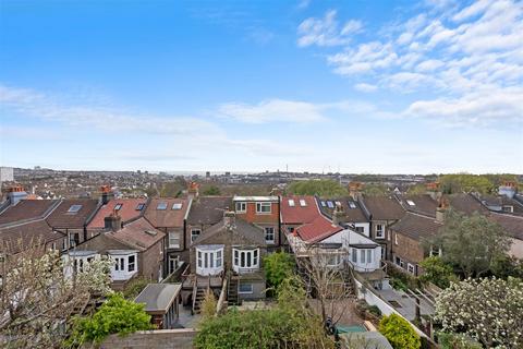3 bedroom house for sale, Hythe Road, Brighton