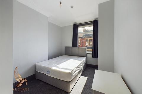 Property to rent, Medley Street, Castleford WF10