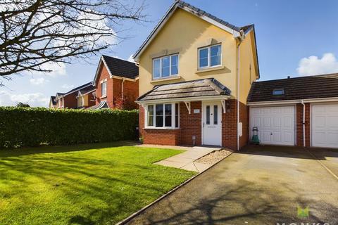 3 bedroom detached house for sale, Parc Hafod, Four Crosses, Llanymynech