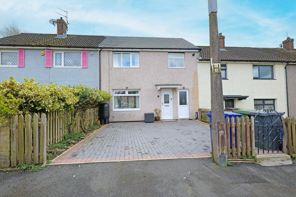 St Marys Avenue, Barnoldswick, BB18 3 bed terraced house for sale £