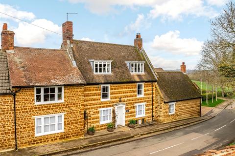 5 bedroom house for sale, Station Road, Little Houghton, Northampton, Northamptonshire, NN7
