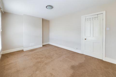 25 Serlo Road, Gloucester, GL1 2QW
