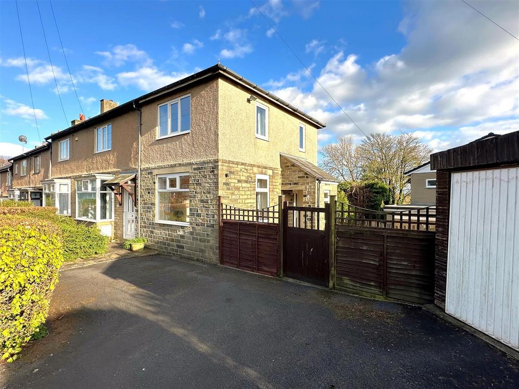 Holme Road, Warley 3 bed end of terrace house for sale £270,000