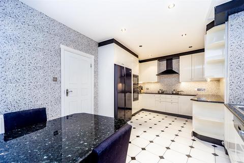 5 bedroom flat to rent, Park Road, London, NW8