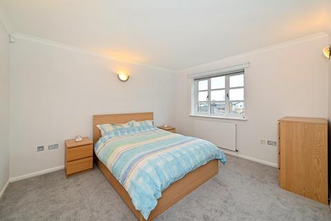 2 bedroom flat to rent, Artillery House, Barge Lane, Victoria Park E3