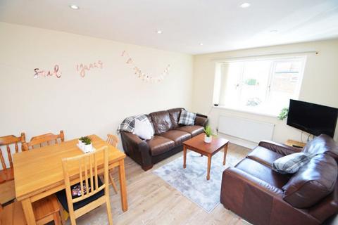 5 bedroom house to rent, Framwellgate Moor - DH1