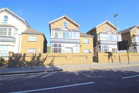 1 bedroom apartment to rent, Laleham Road, Staines Upon Thames TW18