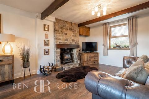 14 Knowley Brow, Chorley, PR6 9BG
