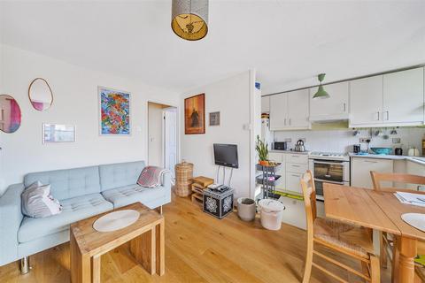 1 bedroom flat for sale, Windsock Close, Surrey Quays