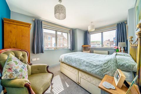 2 bedroom flat for sale, High Street, Kempston