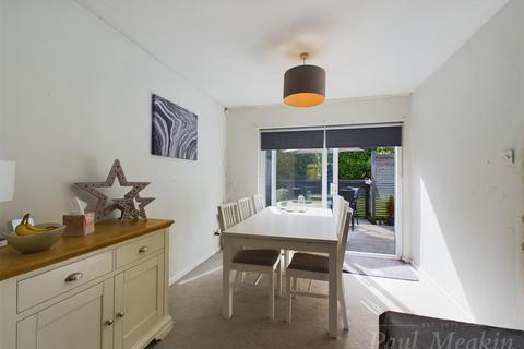 3 bedroom terraced house for sale, Woodpecker Mount, Pixton Way, Croydon