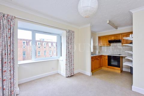 2 bedroom retirement property for sale, Billy Lows Lane, Potters Bar, EN6