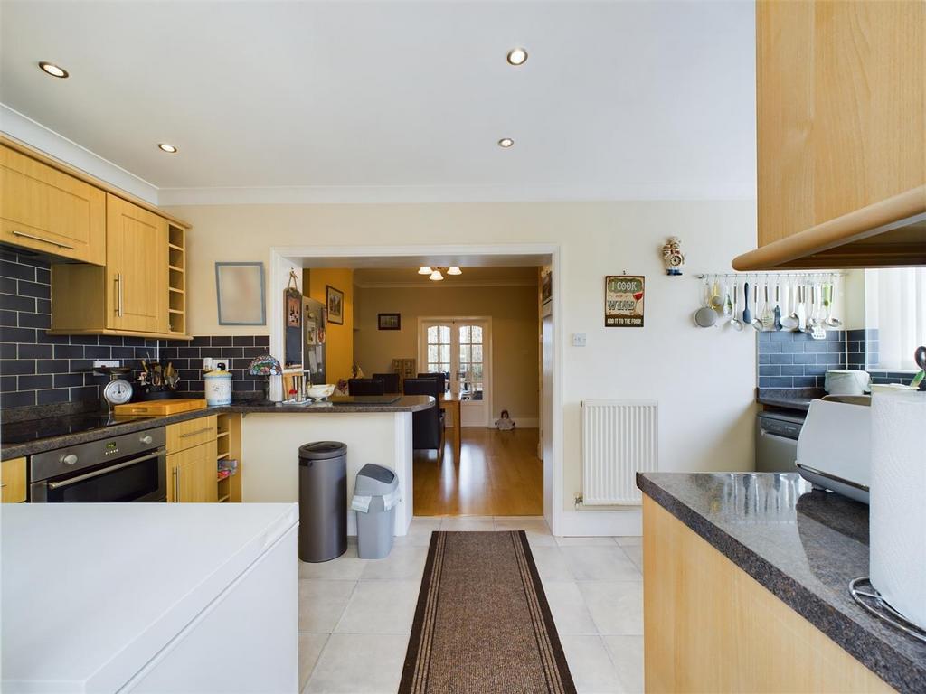 Kitchen: