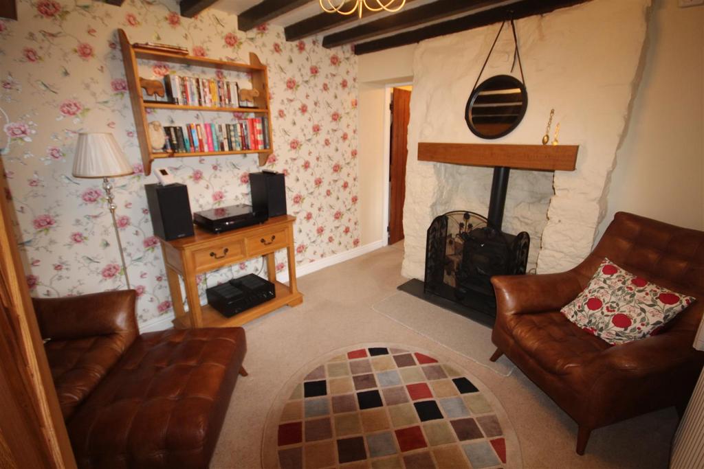 Dolwen Road, Llysfaen, Colwyn Bay 3 bed detached house for sale £265,000