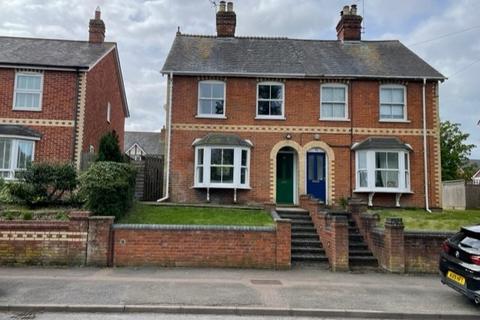 2 bedroom semi-detached house to rent, Charlton Road, Wantage, OX12