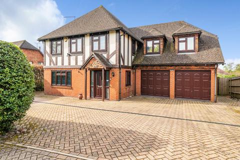 5 bedroom detached house for sale, Watsons Close, Ashford TN25