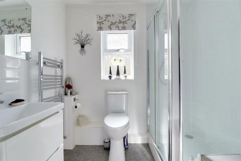 32 Alder Close, Brough, HU15 1ST