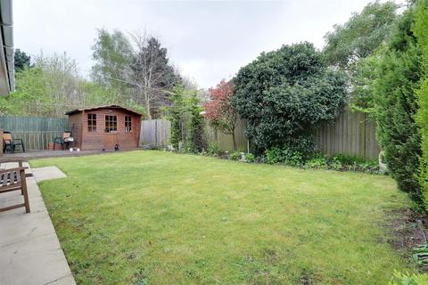 32 Alder Close, Brough, HU15 1ST