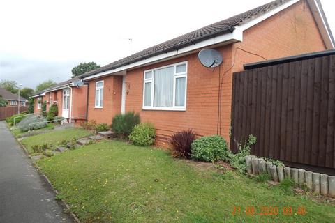 2 bedroom bungalow to rent, Forest View, Redditch