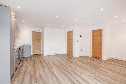 1 bedroom apartment to rent, Stratford Road, Hall Green