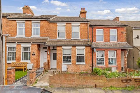 16 Stuart Road, Folkestone, CT19 6NL