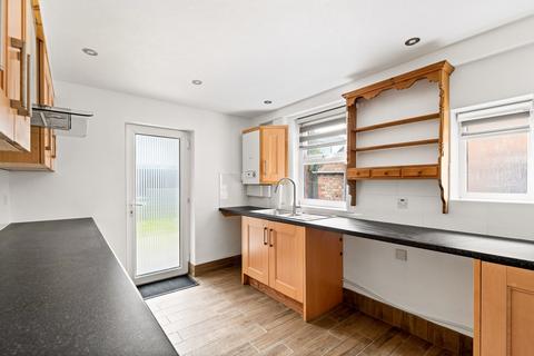 16 Stuart Road, Folkestone, CT19 6NL