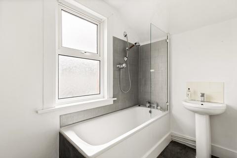 16 Stuart Road, Folkestone, CT19 6NL